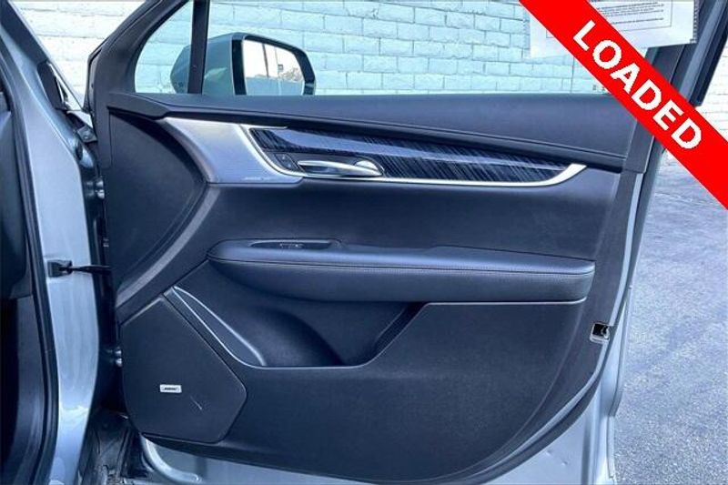 Used 2025 Cadillac XT6 Premium LuxuryImage 23