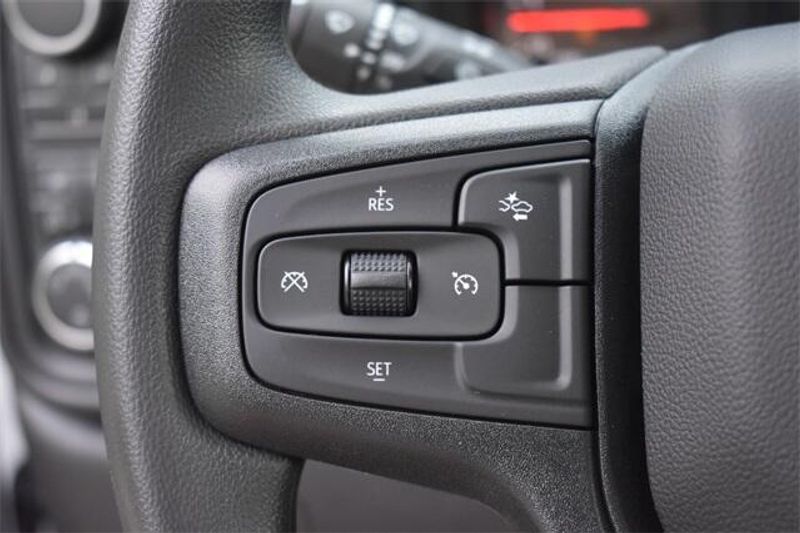 New 2025 Chevrolet Silverado 2500HD CustomImage 27