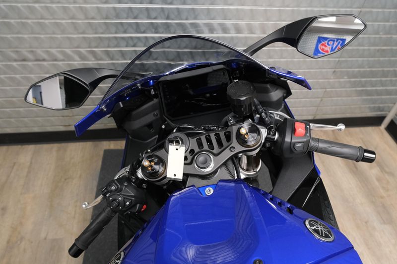 NEW 2026 YAMAHA YZFR9 Image 23