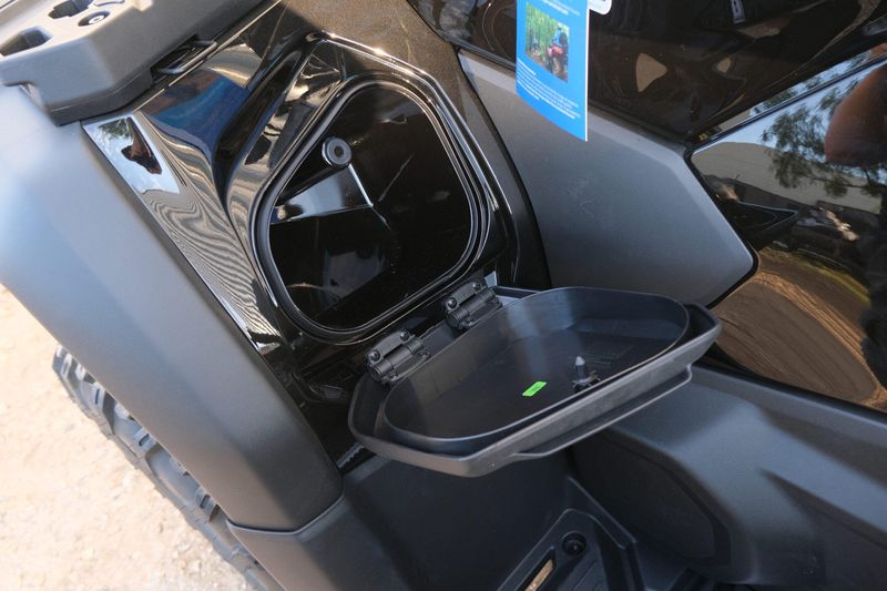 NEW 2026 CFMOTO CFORCE 800 TOURING Image 22