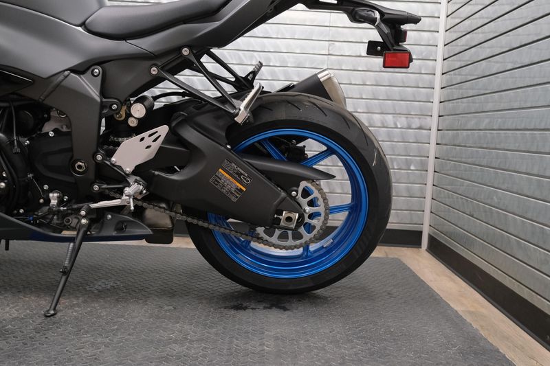 USED 2026 KAWASAKI NINJA ZX6R ABS Image 15