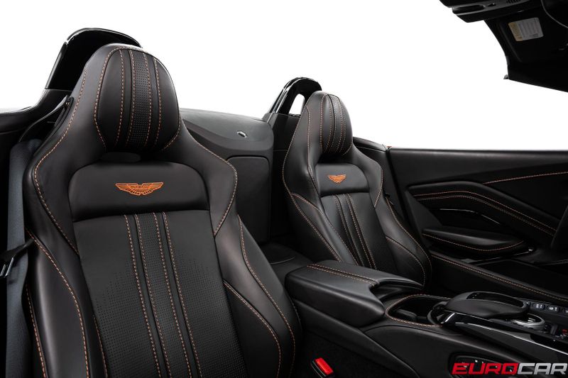 2022 Aston Martin Vantage Roadster *SPECIAL FACTORY PAINT * IMMACULATE CONDITION*Image 38