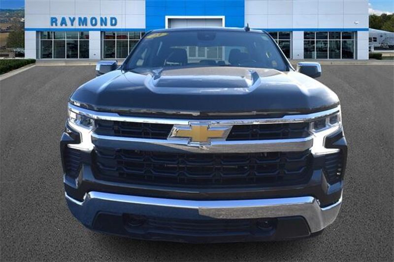 Used 2023 Chevrolet Silverado 1500 LTImage 8