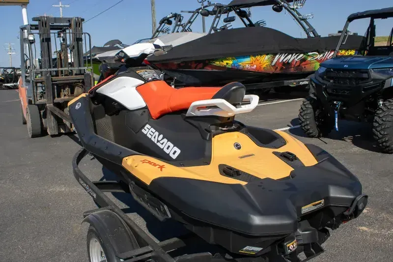 NEW 2026 SEADOO SPARK FOR 3 90HP CONVENIENCE PACKAGE WITH SOUND SYSTEM Image 12