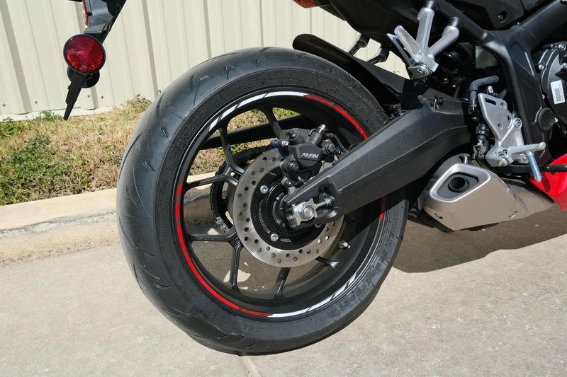 NEW 2025 HONDA CBR650R ECLUTCH Image 18