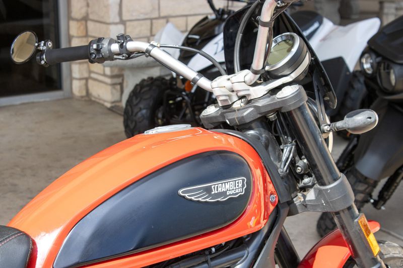 USED 2016 DUCATI SCRAMBLER ICON Image 12