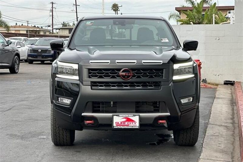 New 2025 Nissan Frontier PRO-XImage 6