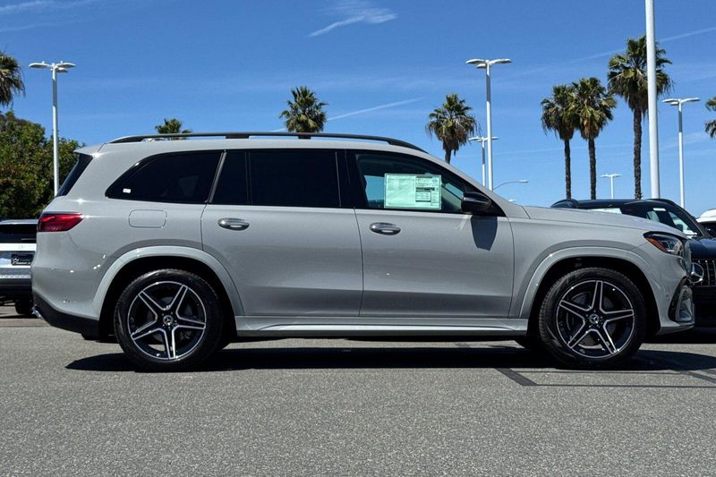 New 2026 Mercedes-Benz GLS 450Image 4