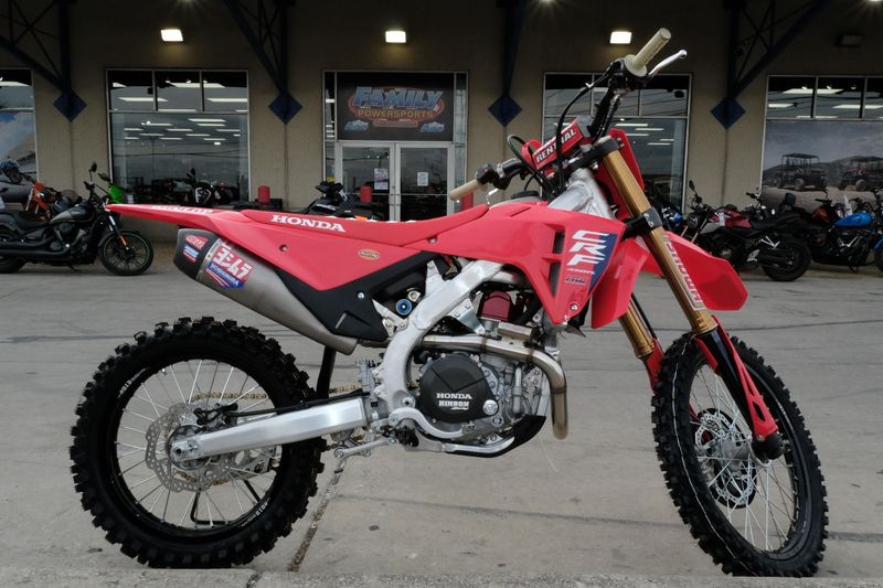 2025 Honda CRF450R WORKS EDITION REDImage 6