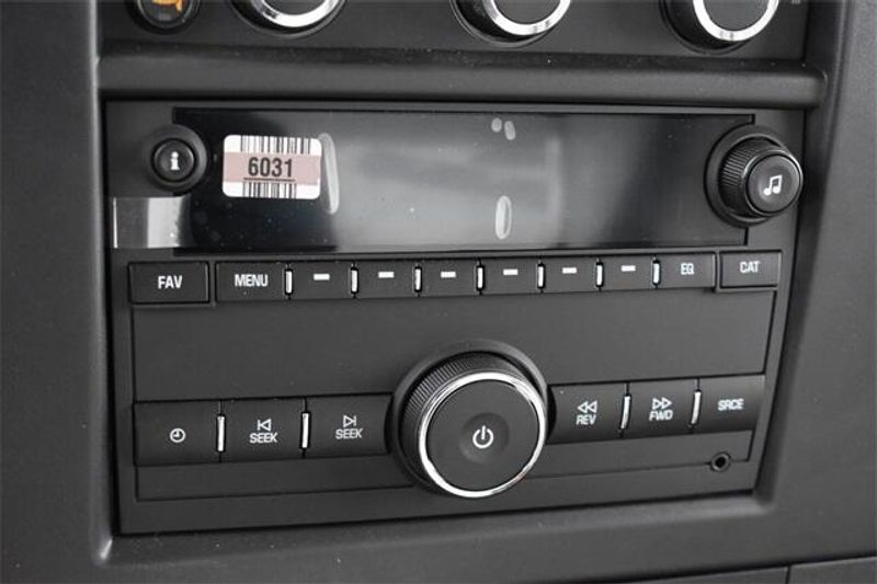 New 2025 Chevrolet Express 3500 Work VanImage 21