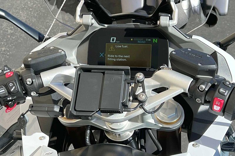 2023 BMW R 1250 RS  Image 16