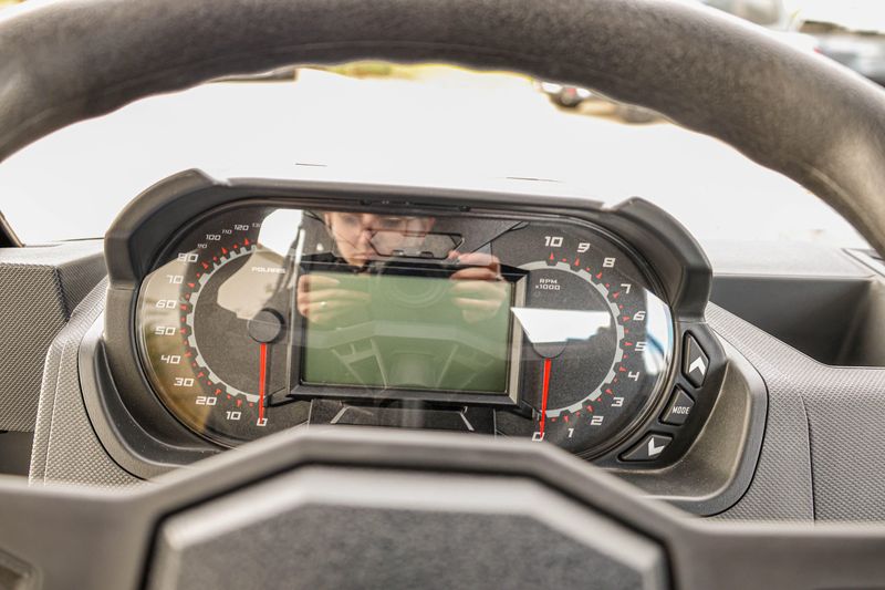 NEW 2025 POLARIS RANGER CREW XP 1000 PREMIUM Image 3