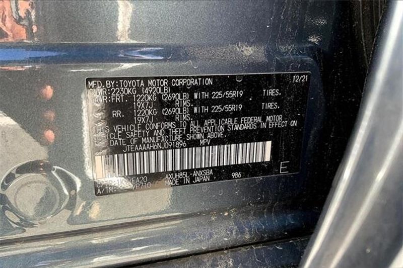 Used 2022 Toyota Venza LimitedImage 33