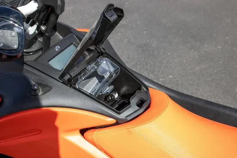 NEW 2026 SEADOO SPARK TRIXX FOR 3 90HP WITH SOUND SYSTEM Image 12