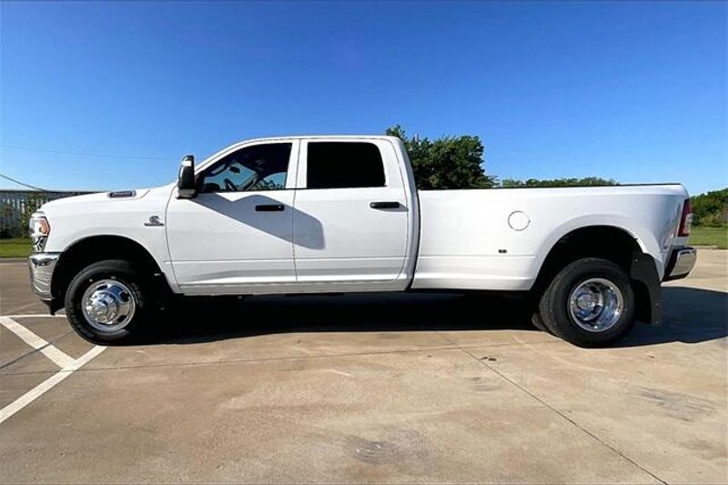 2024 RAM 3500 Tradesman Crew Cab 4x4 8