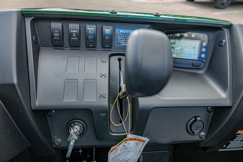 2025 Kawasaki MULE PROMX EPS TIMBERLINE GREEN Image 11
