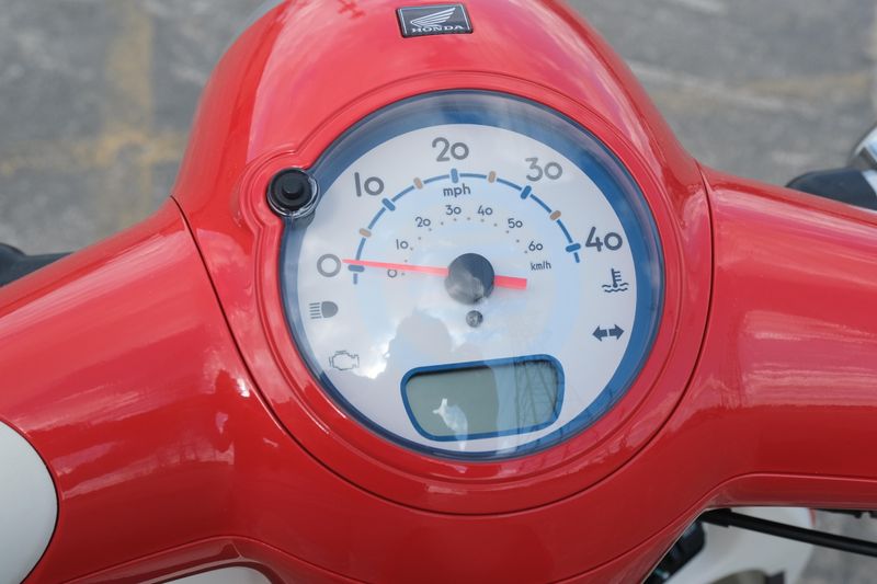 NEW 2025 HONDA METROPOLITAN Image 20