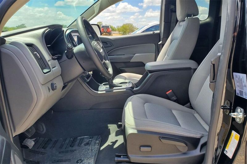 2021 Gmc Canyon Elevation Standard photo 9