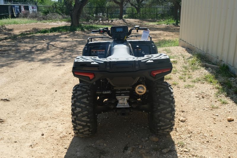2025 Polaris SPORTSMAN 570 TRAIL ONYX BLACK Image 4