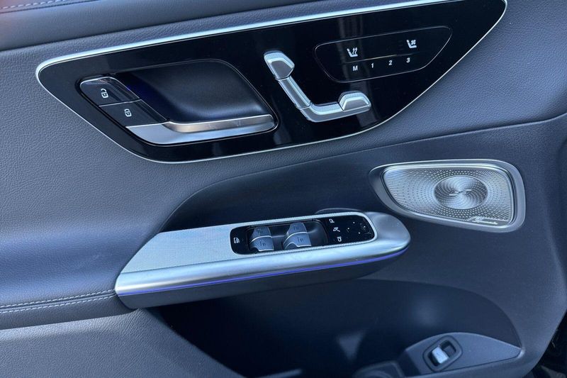 New 2026 Mercedes-Benz GLC-Class GLCGLC 300Image 9