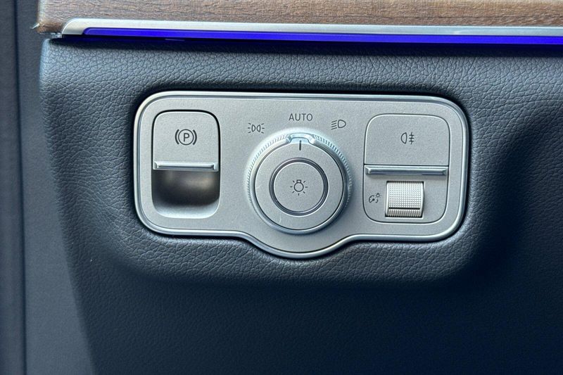 Used 2025 Mercedes-Benz GLE 450Image 33