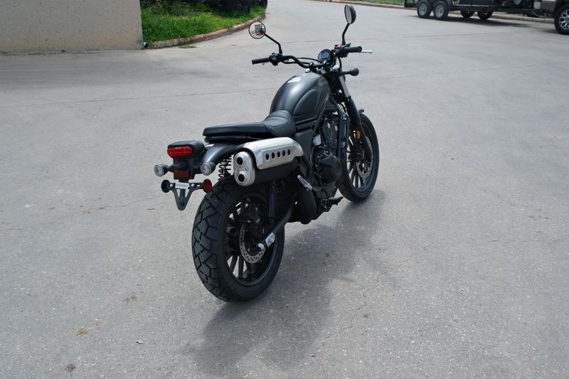 2025 Honda CL500A MATTE BLACK METALLIC Image 3