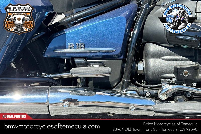 2023 BMW R 18 Transcontinental in a GRAVITY BLUE METALLIC exterior color. BMW Motorcycles of Temecula – Southern California (951) 506-6903 bmwmotorcyclesoftemecula.com 
