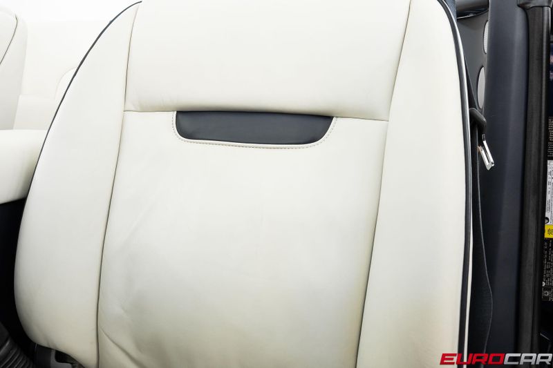 2010 Rolls-Royce Phantom Drophead Coupe *RARE INTERIOR * IMMACULATE CONDITION*Image 41