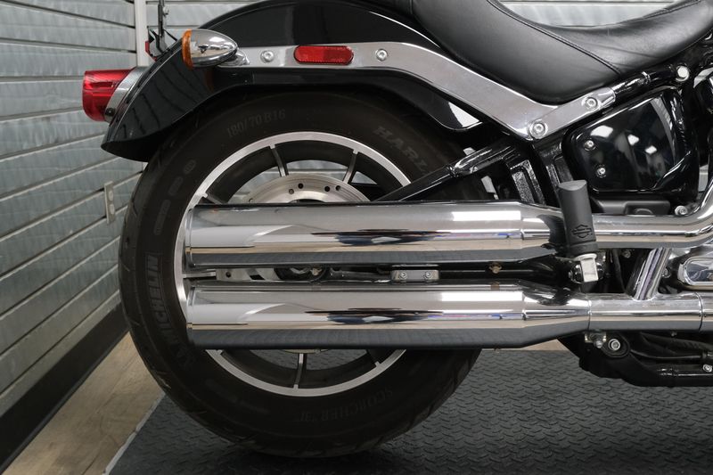USED 2019 HARLEY SOFTAIL LOW RIDER Image 15