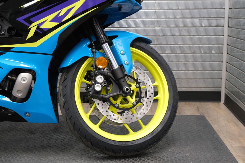NEW 2026 YAMAHA YZFR7 Image 11