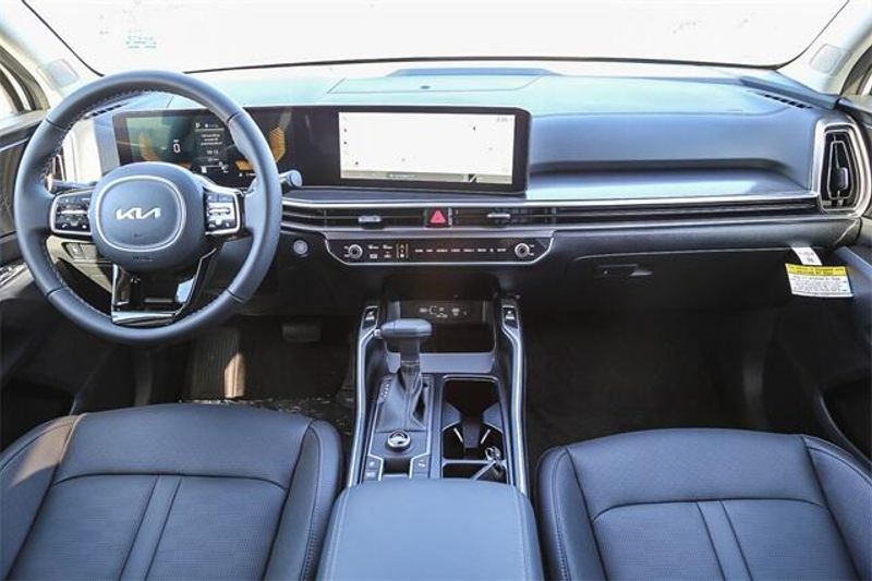 2025 Kia Sorento SImage 5
