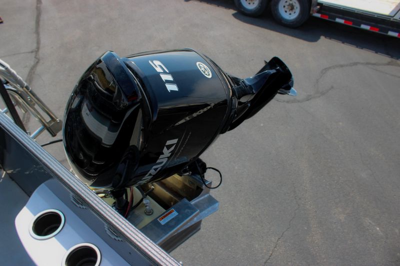 USED 2022 CREST CLASSIC FISH 220 C4 Image 43
