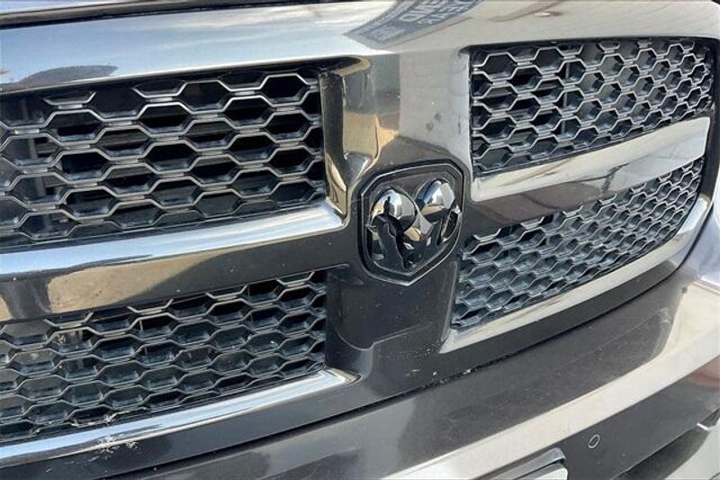 2018 RAM 1500 NightImage 30