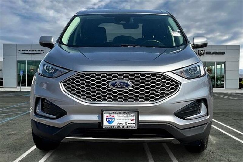 Used 2024 Ford Edge SELImage 2