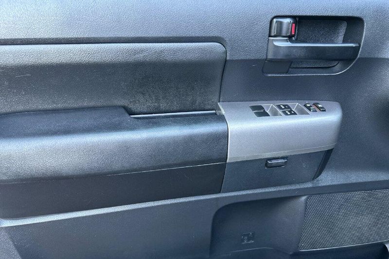Used 2013 Toyota Sequoia SR5Image 10