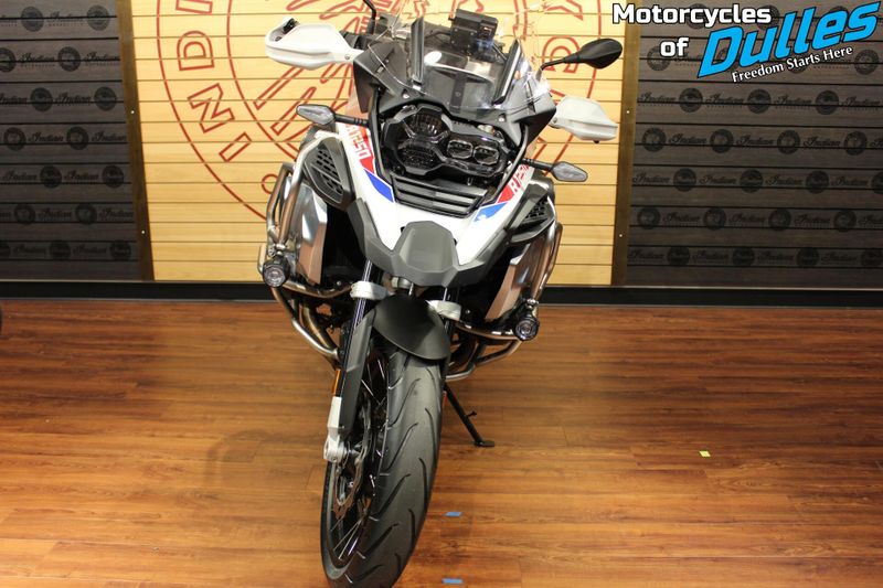 2022 BMW R 1250 GS Adventure Image 2