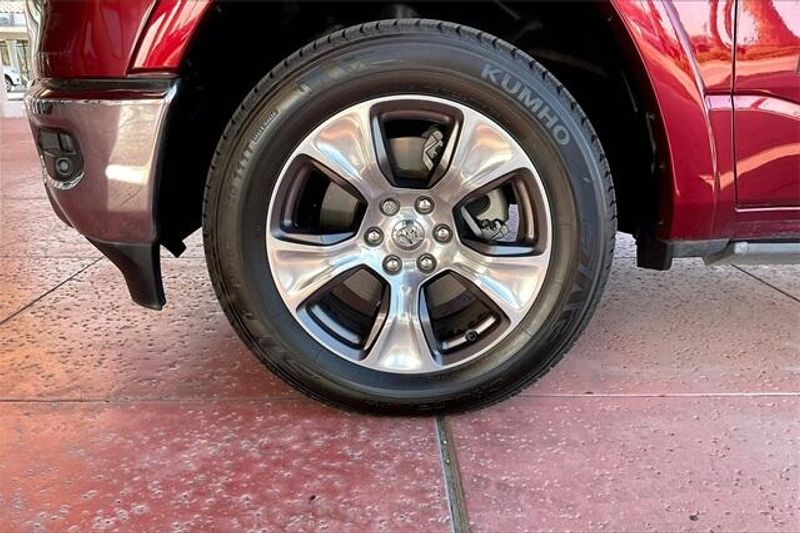 2021 RAM 1500 LaramieImage 8
