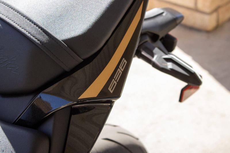 NEW 2026 KAWASAKI NINJA ZX6R ABS Image 22