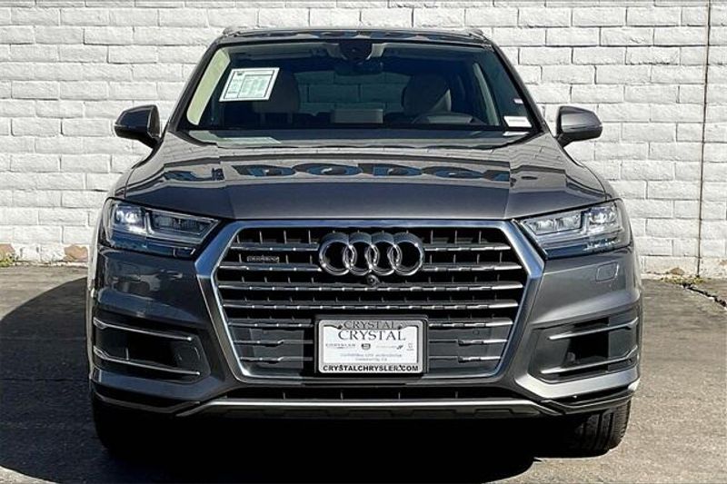 2017 Audi Q7 3.0T Prestige photo 2