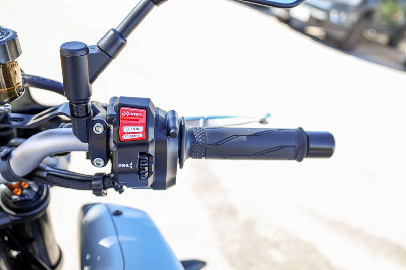 NEW 2025 YAMAHA MT10 Image 9