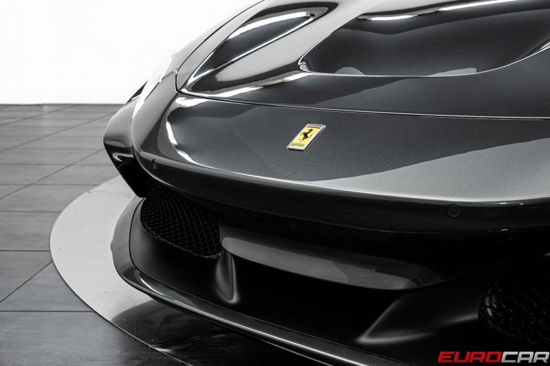 2022 Ferrari F8 Spider *HUGE CARBON OPTIONS * PASSENGER DISPLAY*Image 15