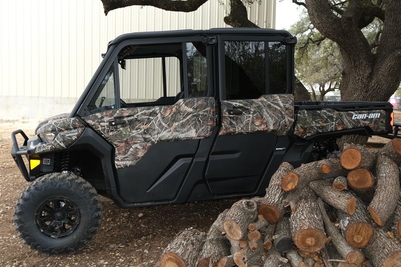 2025 Can-Am DEFENDER MAX LIMITED CAB HD10 WILDLAND CAMOImage 10