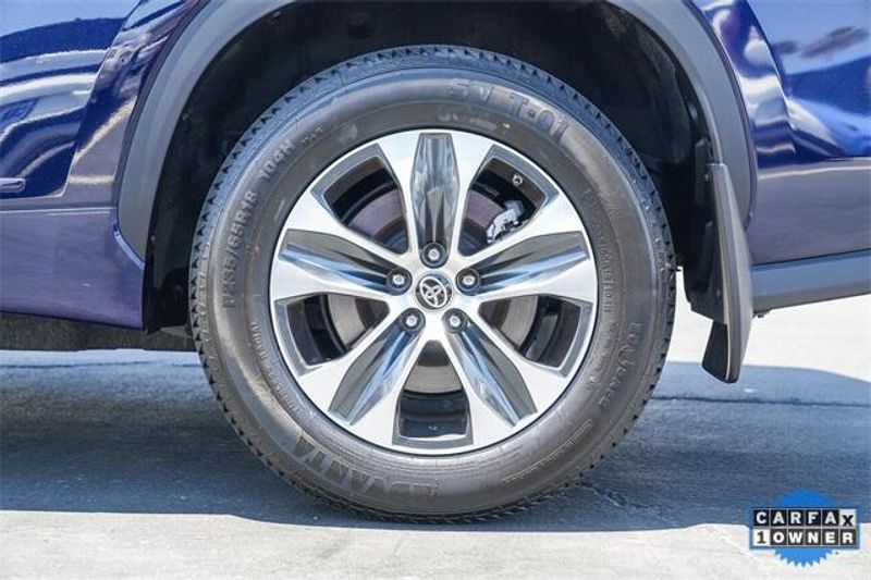 Used 2022 Toyota Highlander XLEImage 12