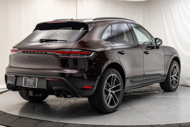 2024 Porsche Macan Image 5