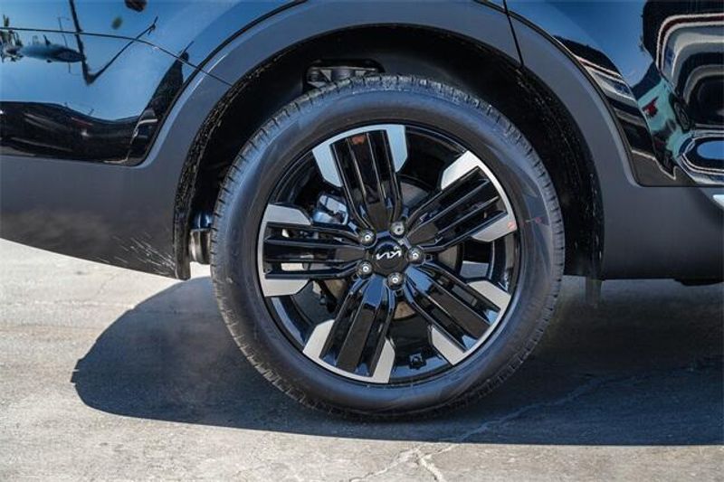 2025 Kia Telluride SXImage 18