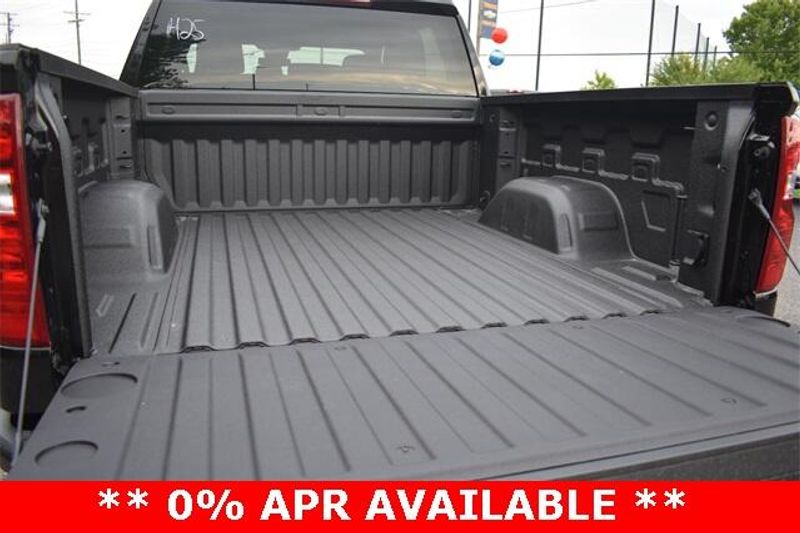 New 2025 Chevrolet Silverado 1500 CustomImage 20