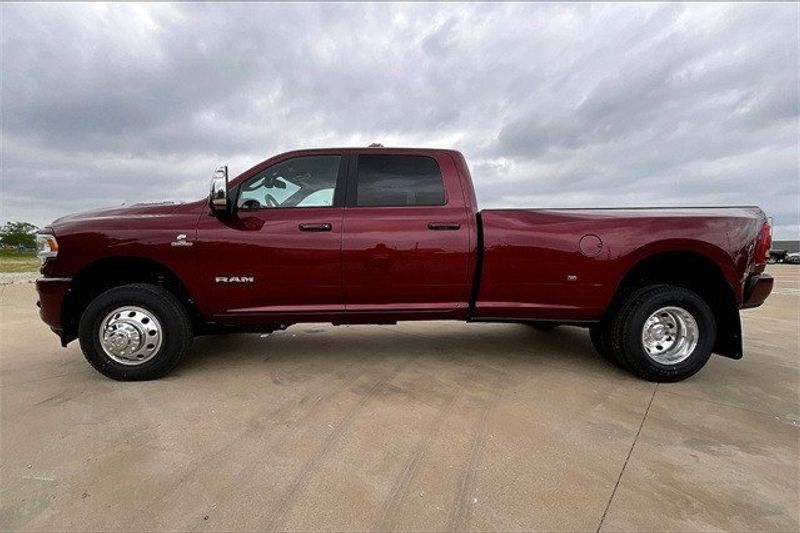 2024 RAM 3500 Laramie Crew Cab 4x4 8