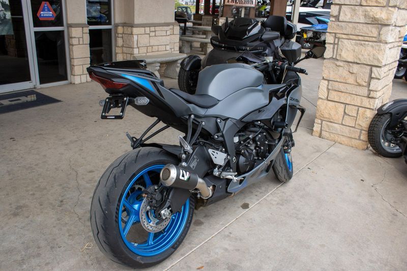 NEW 2026 KAWASAKI NINJA ZX6R Image 2