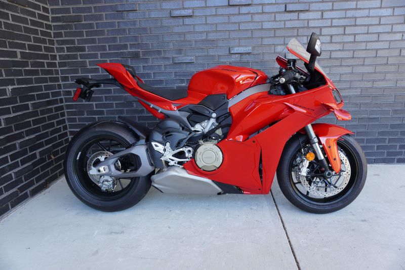 New 2026 Ducati PANIGALE V4 