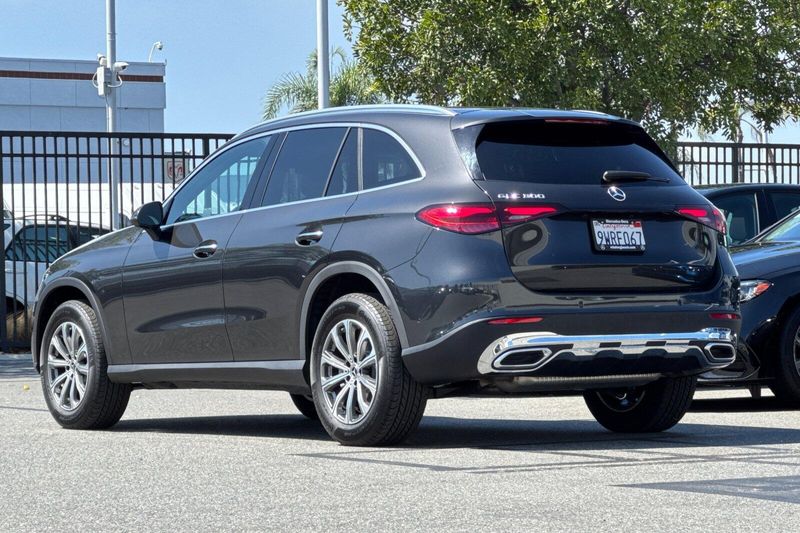Used 2026 Mercedes-Benz GLC 300Image 6